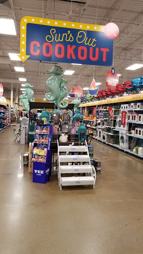 Grocery Store «Kroger», reviews and photos, 400 S Maple Rd, Ann Arbor, MI 48103, USA