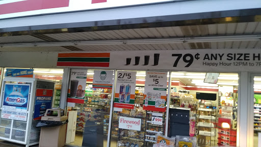 Convenience Store «7-Eleven», reviews and photos, 3726 Mt Olivet Rd, Kalamazoo, MI 49004, USA