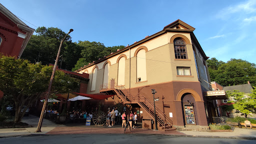 Live Music Venue «The Mauch Chunk Opera House», reviews and photos, 14 W Broadway, Jim Thorpe, PA 18229, USA