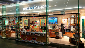The Body Shop, London Bridge Station, between platforms 5/6