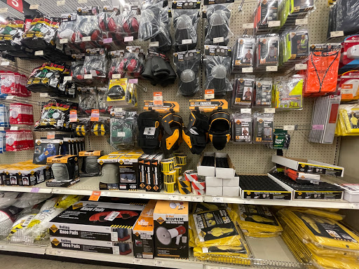 Hardware Store «Harbor Freight Tools», reviews and photos, 65 NJ-17, Hasbrouck Heights, NJ 07604, USA