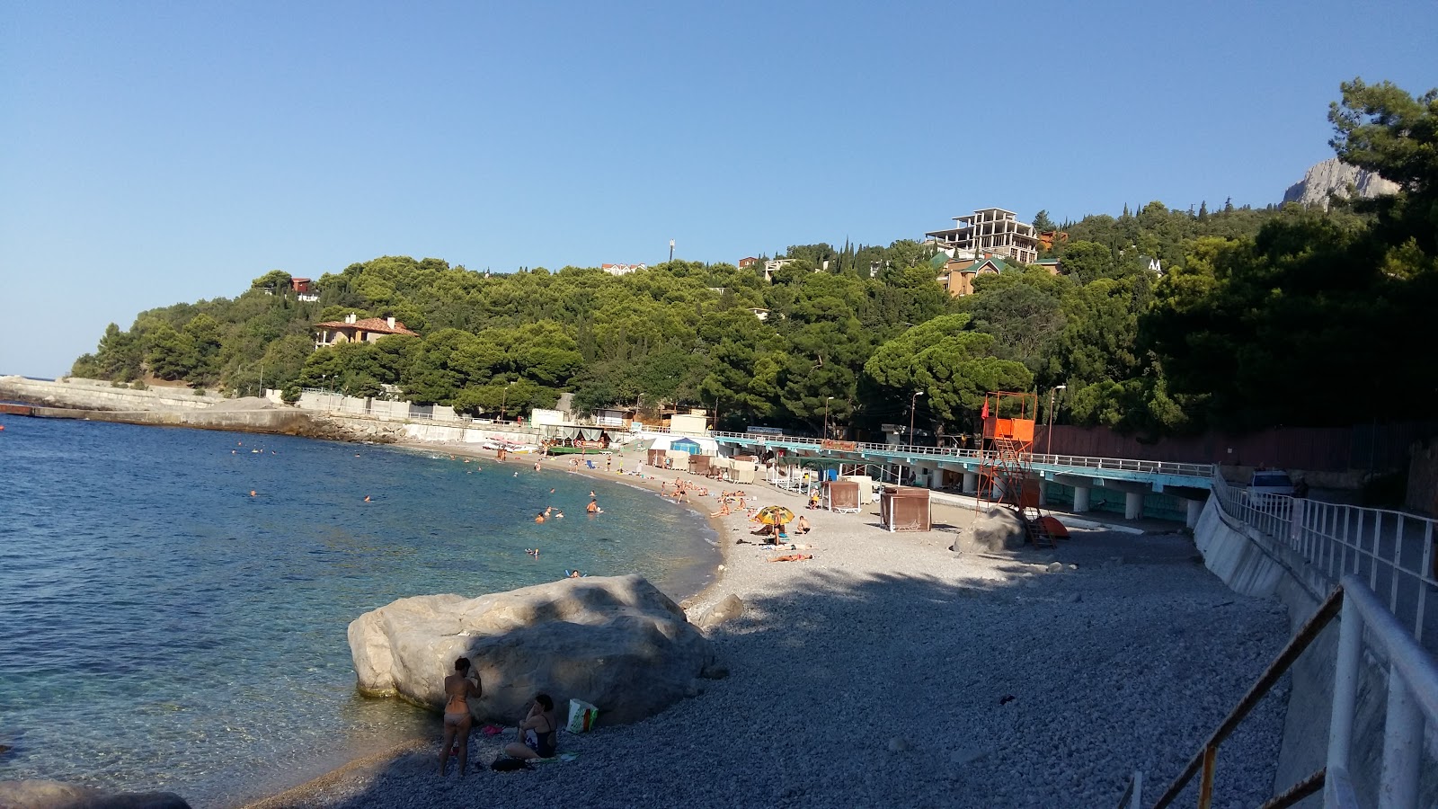 Photo of Castropol hotel beach with very clean level of cleanliness