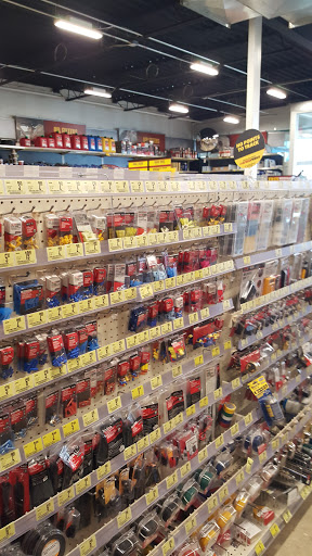 Auto Parts Store «Advance Auto Parts», reviews and photos, 8111 Lee Hwy, Falls Church, VA 22042, USA