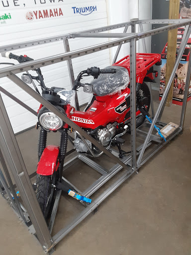 Motorcycle Dealer «Sindt Motor Sales», reviews and photos, 4460 Dodge St, Dubuque, IA 52003, USA