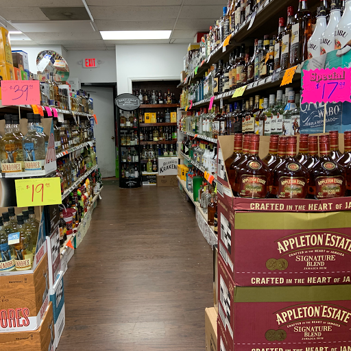 Liquor Store «Dunwoody Liquor Store», reviews and photos, 2090 Dunwoody Club Dr # 125, Atlanta, GA 30350, USA