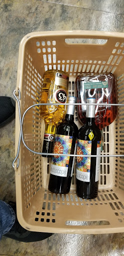 Wine Store «Total Wine & More», reviews and photos, 2701 184th St SW #108b, Lynnwood, WA 98037, USA