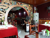 Atmosphère du Restaurant vietnamien Le Saïgon à Lons-le-Saunier - n°1