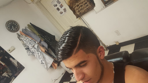 Barber Shop «Aseel Barber Shop», reviews and photos, 24 W Corry St, Cincinnati, OH 45219, USA