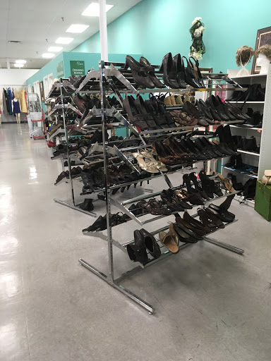 Thrift Store «Humane Society Thrift Store», reviews and photos, 4445 20th St, Vero Beach, FL 32966, USA