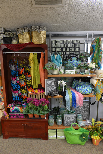 Florist «Flowerama Florist: Whitehall», reviews and photos, 4785 E Broad St, Whitehall, OH 43213, USA