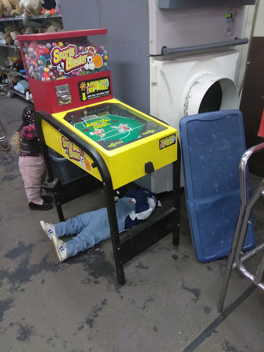 Thrift Store «Sun Thrift Store», reviews and photos, 8800 Foothill Blvd, Sunland-Tujunga, CA 91040, USA