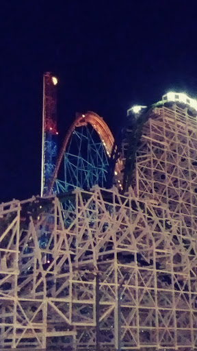 Roller Coaster «SUPERMAN: Escape From Krypton», reviews and photos, 26101 Magic Mountian Pkwy, Valencia, CA 91355, USA