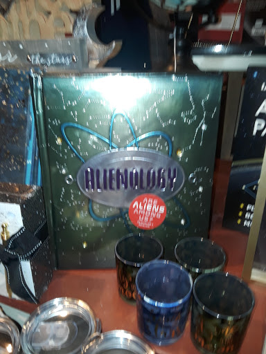 American Restaurant «Cracker Barrel Old Country Store», reviews and photos, 3701 Elmsley Ct, Greensboro, NC 27406, USA