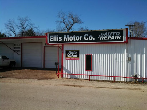 Ellis Motor Company in Chandler, Texas