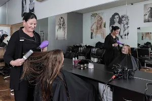 Gowrie Hair & Beauty image
