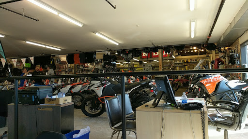 Motorcycle Dealer «I-90 Motorsports», reviews and photos, 200 NE Gilman Blvd, Issaquah, WA 98027, USA
