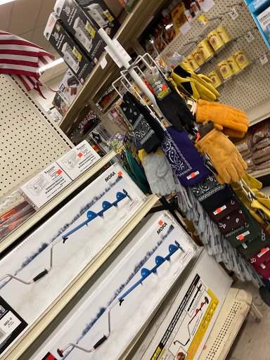 Sporting Goods Store «Hunters Gallery», reviews and photos, 237 Mt Cobb Hwy, Hamlin, PA 18427, USA