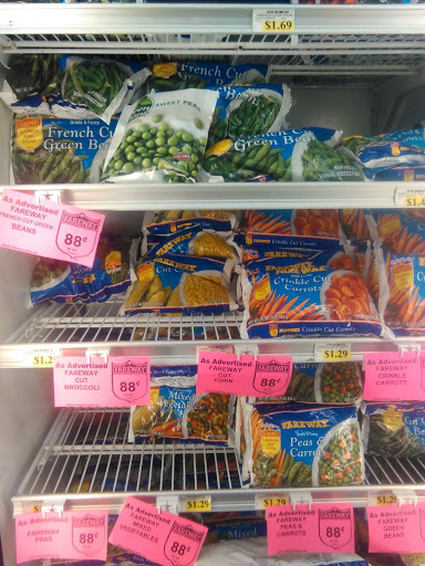 Grocery Store «Fareway Grocery», reviews and photos, 2100 Cedar Plaza Dr, Muscatine, IA 52761, USA