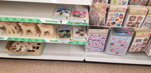 Dollar Store «Dollar Tree», reviews and photos, 1079 Pearl Rd, Brunswick, OH 44212, USA