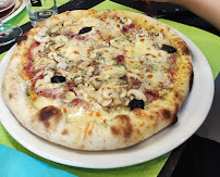 Plats et boissons du Pizzeria Pizzaline à Lons-le-Saunier - n°2