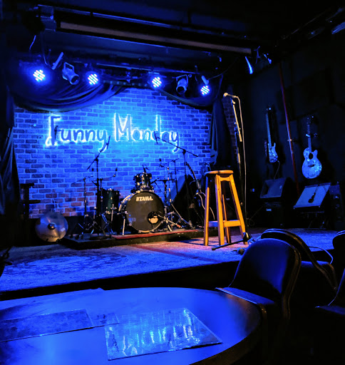 Bar Giora live music - בר גיורא הופעות חיות