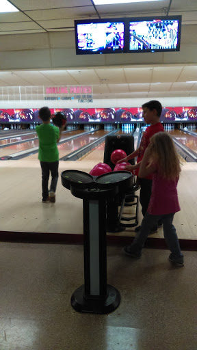 Bowling Alley «State Bowling Center», reviews and photos, 17 E State St, Ilion, NY 13357, USA