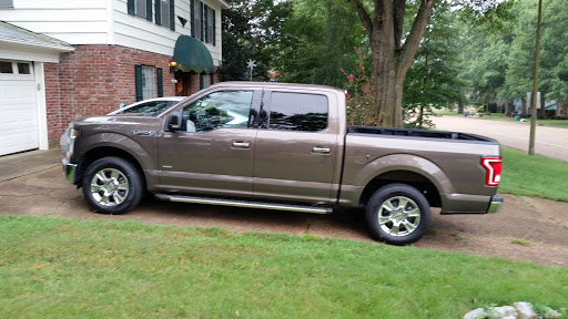 Car Dealer «Landers Ford», reviews and photos, 2082 W Poplar Ave, Collierville, TN 38017, USA
