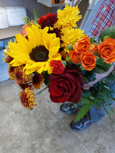 Florist «Centerville Florists», reviews and photos, 209 N Main St, Centerville, OH 45459, USA