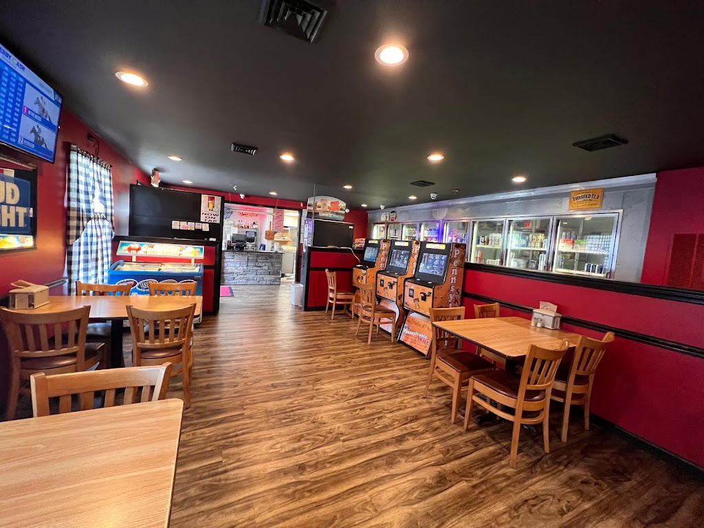 Fox's Pizza Den 15962