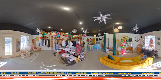 Beauty Salon «Shabby 2 Chic Salon And Boutique», reviews and photos, 940 E 9th St, Mountain Home, AR 72653, USA