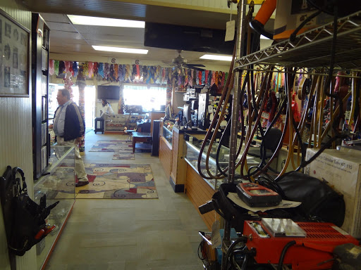 Pawn Shop «West Columbia Pawn & Jewelry», reviews and photos, 1215 Augusta Rd, West Columbia, SC 29169, USA