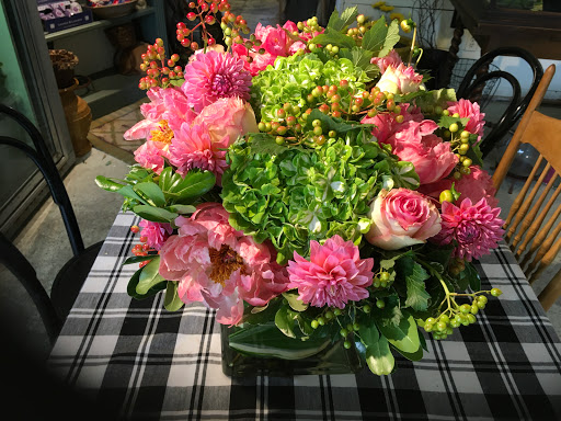 Florist «Annabel Green Flowers», reviews and photos, 28 Cannon Rd, Wilton, CT 06897, USA