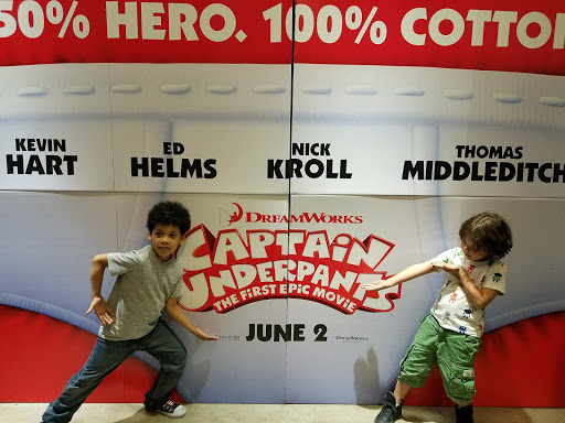 Movie Theater «Williamsburg Cinemas», reviews and photos, 217 Grand St, Brooklyn, NY 11211, USA