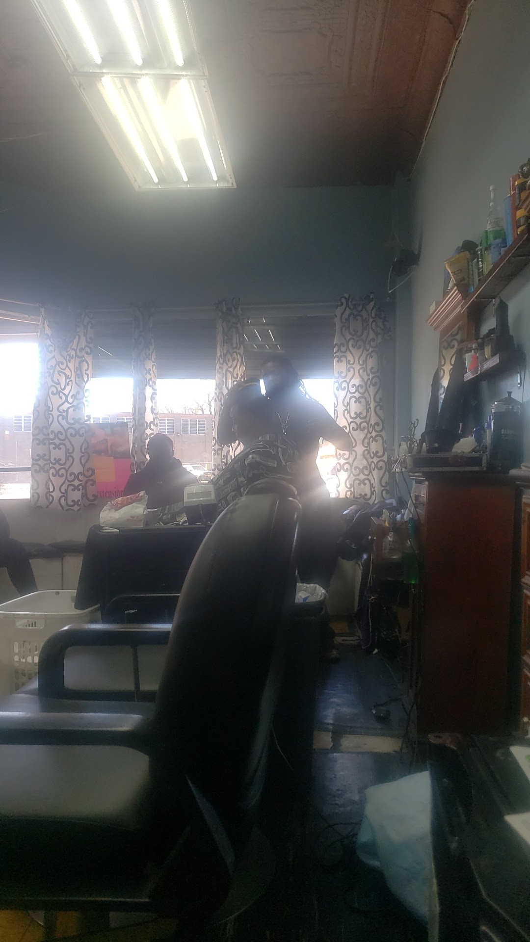 Takar Barbershop