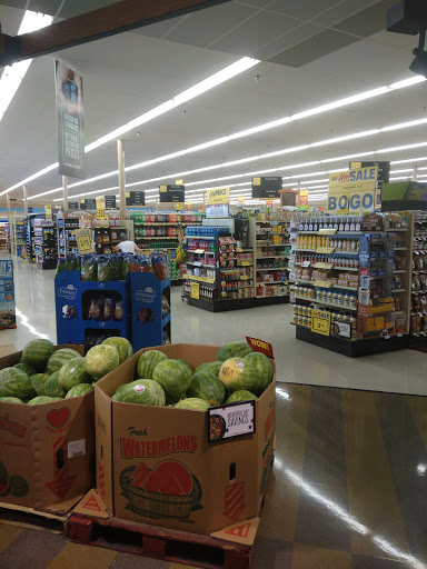 Grocery Store «Food Lion», reviews and photos, 511 E Baltimore St, Taneytown, MD 21787, USA