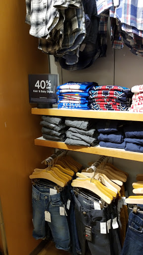 Clothing Store «Gap», reviews and photos, 7430 164th Ave NE, Redmond, WA 98052, USA