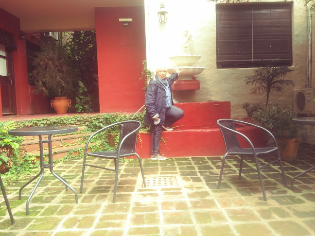 https://www.viajerohostels.com/es/destinos-uruguay/colonia-posada/