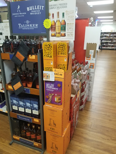 Wine Store «Marketview Liquor», reviews and photos, 1100 Jefferson Rd, Rochester, NY 14623, USA