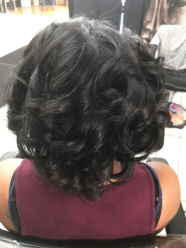 Beauty Salon «Queen B Beauty & Hair Salon», reviews and photos, 1588 Veterans Memorial Hwy SW #204, Austell, GA 30168, USA