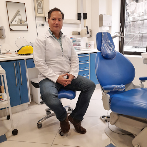 Opiniones de DR. JUAN CARLOS CARRILLO ORTODONCIA en Valdivia - Dentista
