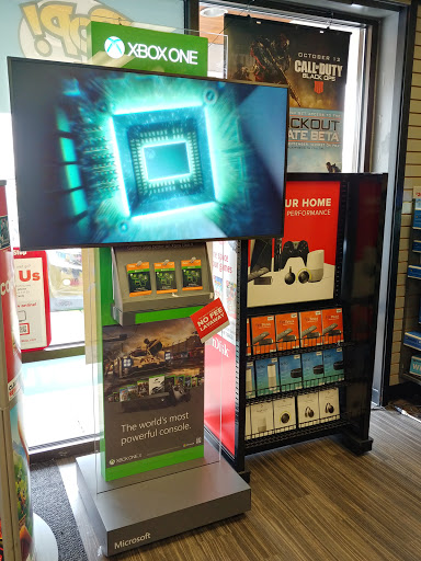 Video Game Store «GameStop», reviews and photos, 1633 Miller Park Way, West Milwaukee, WI 53214, USA