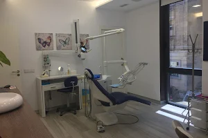 Clínica Dental Dra Maite Terron image