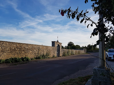 Cimetière de Flavigny-sur-Ozerain à Flavigny-sur-Ozerain