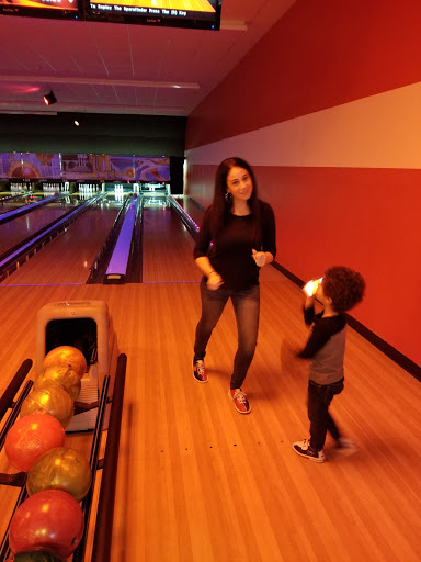 Bowling Alley «AMF Smithtown Lanes», reviews and photos, 200 Landing Ave, Smithtown, NY 11787, USA