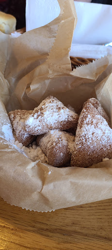 American Restaurant «Cracker Barrel Old Country Store», reviews and photos, 5580 Windward Pkwy, Alpharetta, GA 30004, USA