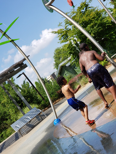 Water Park «Historic Fourth Ward Park Splash Pad», reviews and photos, 800 Dallas St NE, Atlanta, GA 30308, USA