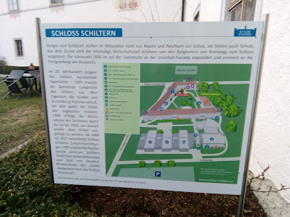 Parkplatz Schloß Schiltern + Arche Noah
