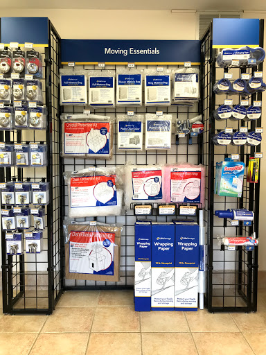 Self-Storage Facility «Life Storage», reviews and photos, 500 Stelton Rd, Piscataway Township, NJ 08854, USA