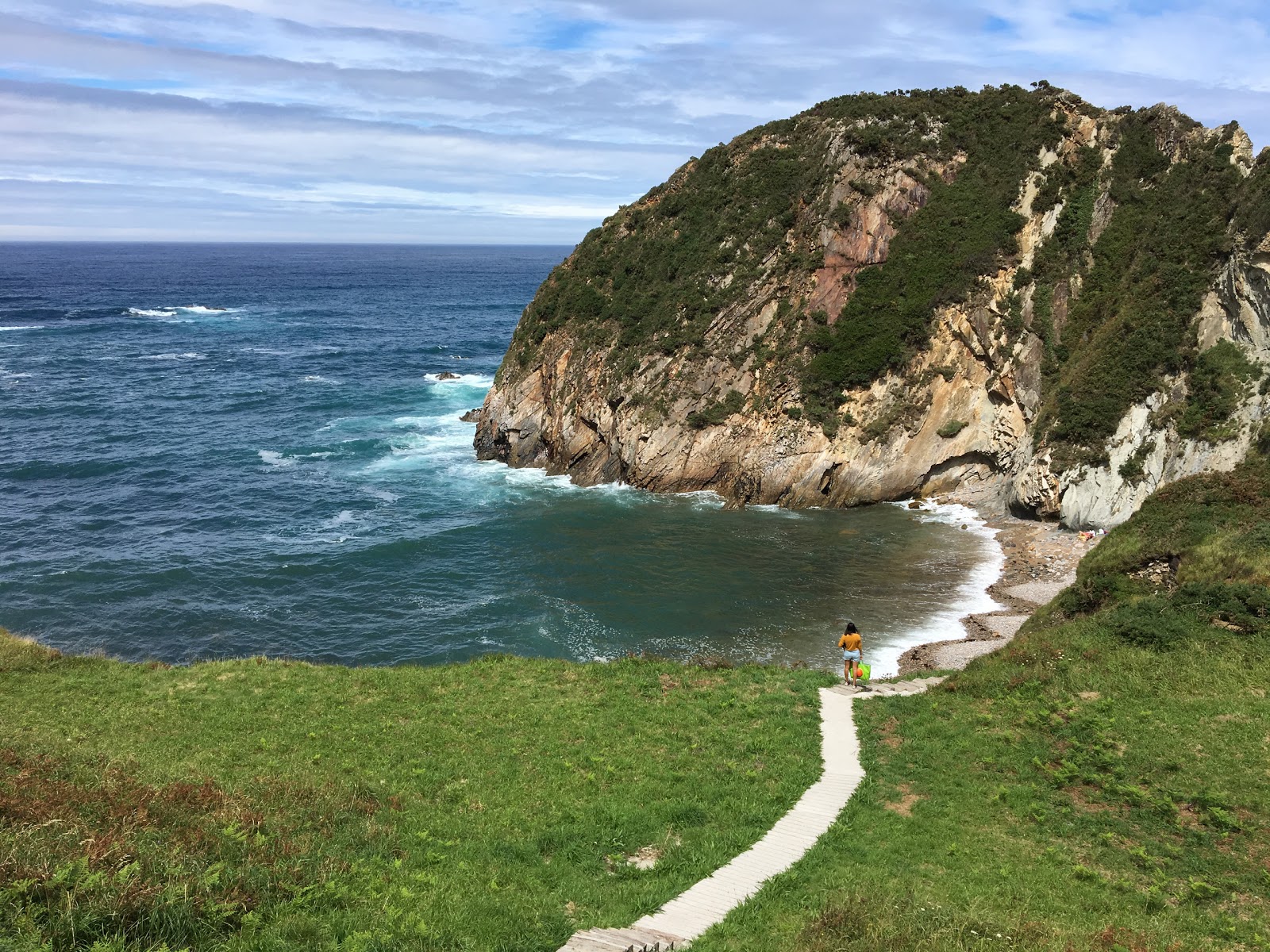 Cala de Salencia'in fotoğrafı çok temiz temizlik seviyesi ile