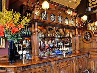 The Red Lion, Parliament Street